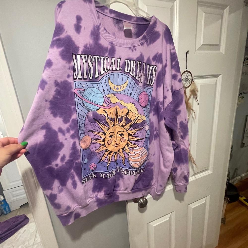 Purple tie dye vintage looking swearshirt